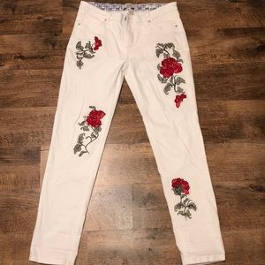 White Vintage America Jeans with Embroidered Rose